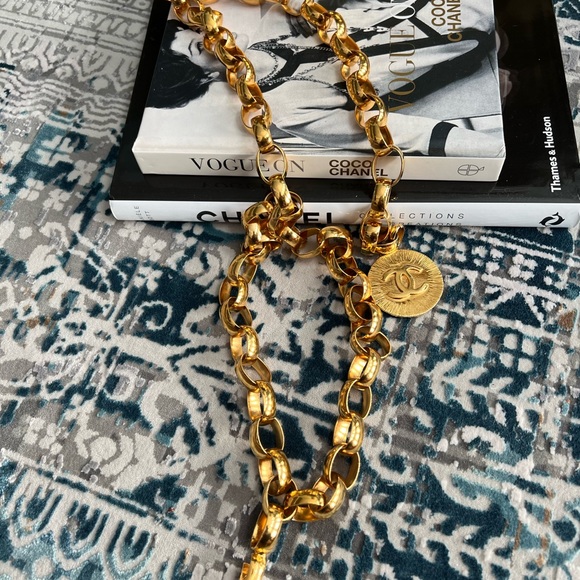 VINTAGE CHANEL BELT - Picture 12 of 12